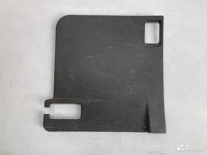 Обшивка крышки багажника для Volkswagen Caddy 2 9K