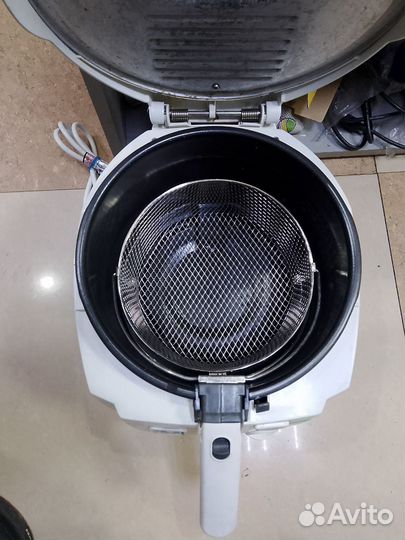 Фритюрница Vitek VT-1531