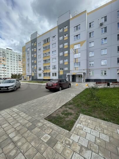 2-к. квартира, 62 м², 1/5 эт.