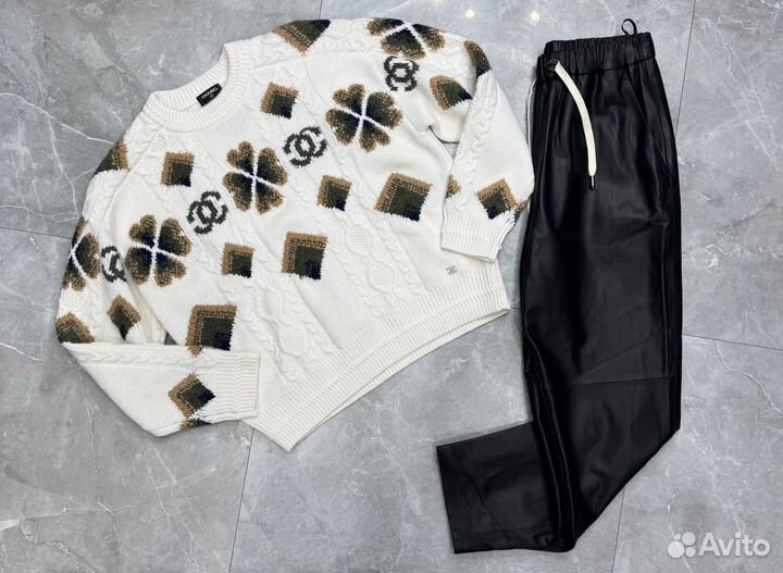 Свитер Chanel Брюки Brunello Cucinelli