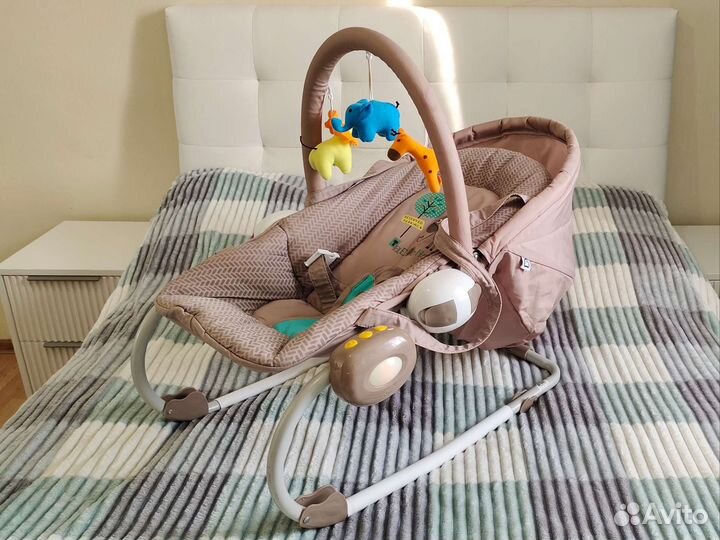 Шезлонг детский