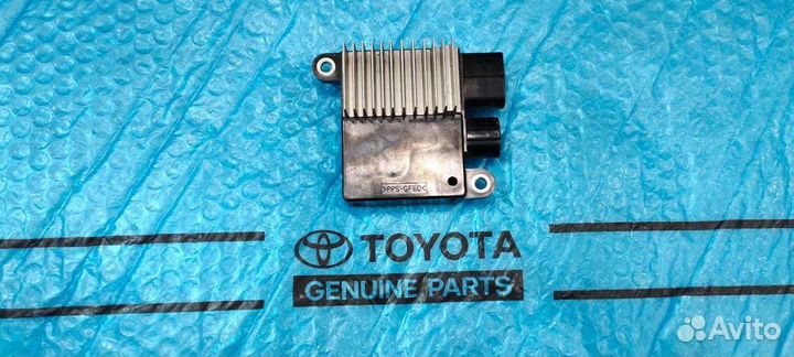 Блок управления вентиляторами Рав 4 -3 2007-2012