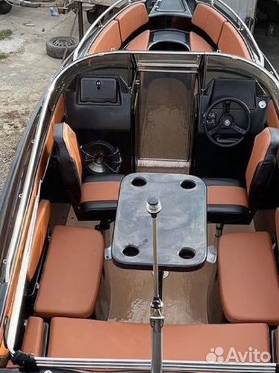 Прогулки на катере по Волге. Речное, водное такси