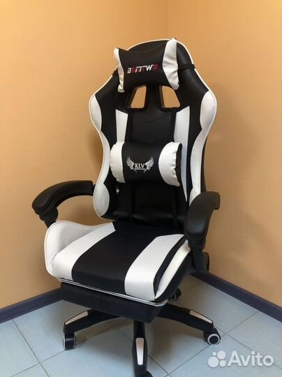 Компьютерное кресло Boss с функцией массажа