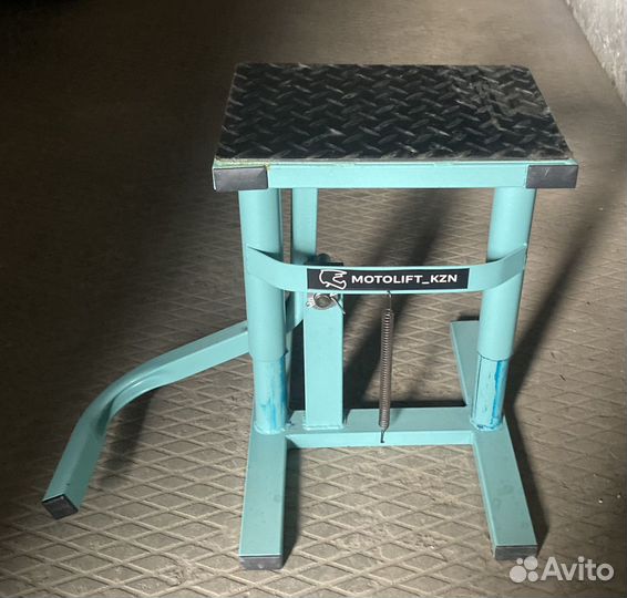 Подставка для кроссового мотоцикла