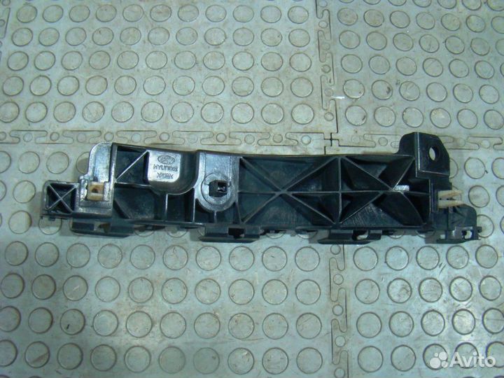 Hyundai ix35 Направляющая переднего бампера правая