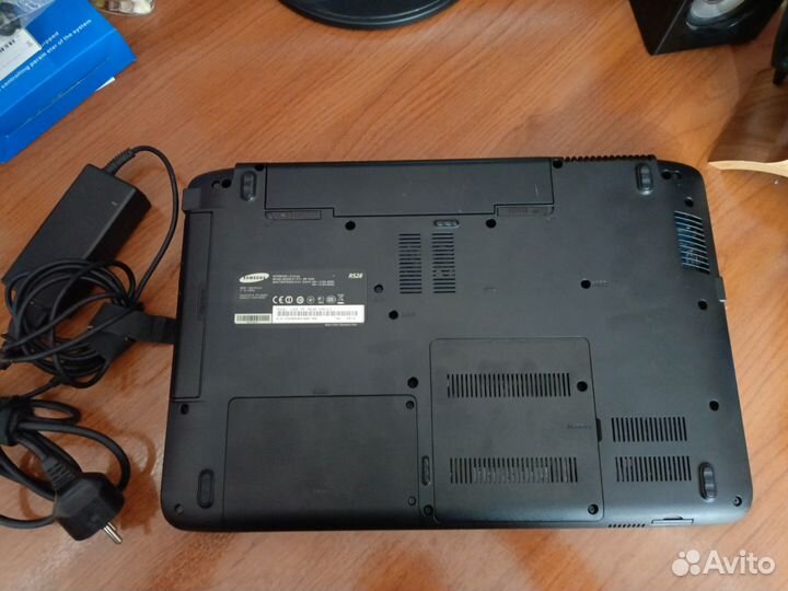Ноутбук Самсунг R530
