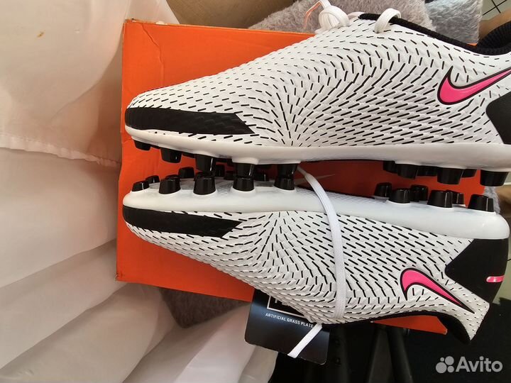 Бутсы Nike phantom