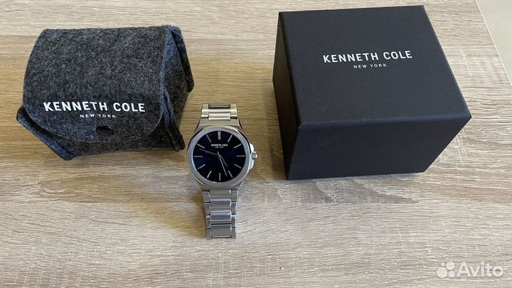 Kenneth cole часы