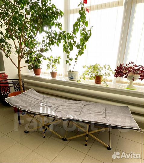 Кровать раскладушка с матрасом, до 200кг - Новая