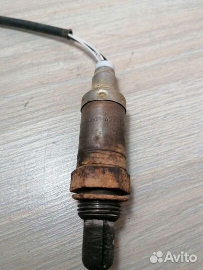 Датчик кислорода Nissan Bluebird U14 QG18DE