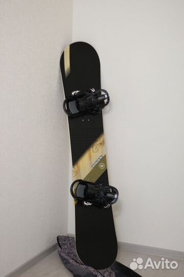 Сноуборд head с креплением и чехлом