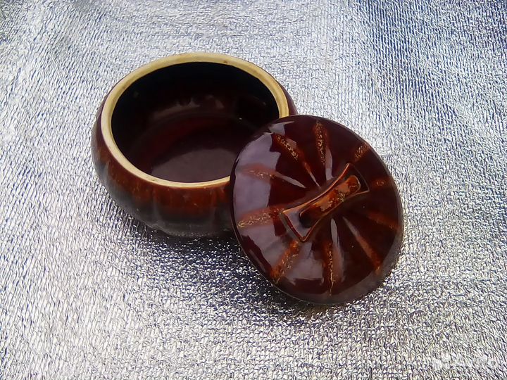 Крышка от супницы