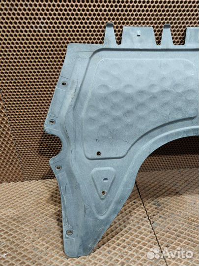 Защита двигателя Volkswagen Golf 5K1 caxa 2011