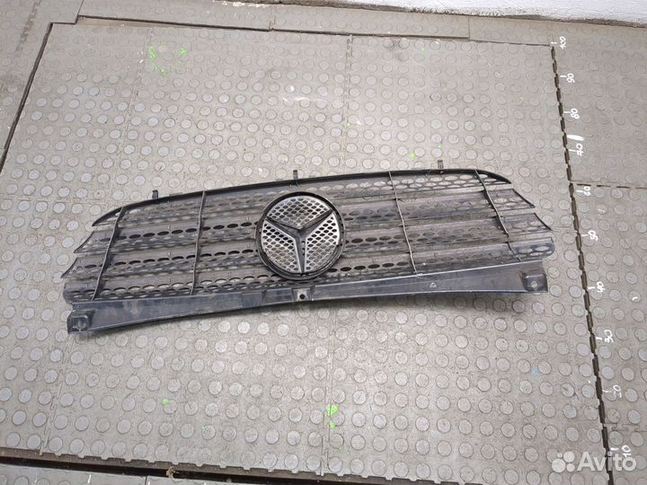 Решетка радиатора Mercedes Vito W639, 2008