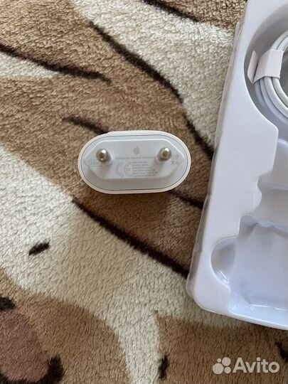 Быстрая зарядка на iPhone 20w