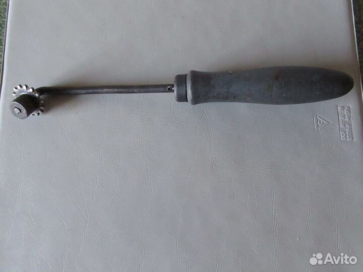 Ульи рута, пчелосемьи, инвентарь