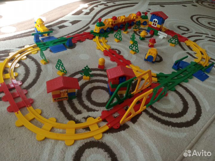 Детский конструктор железная дорога