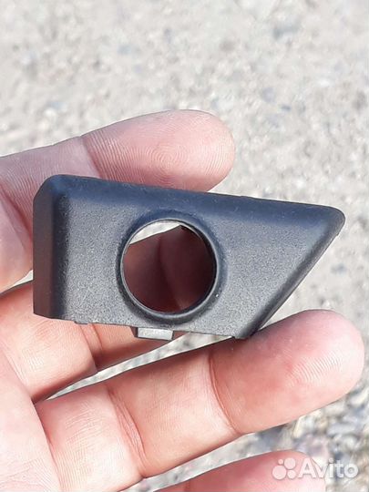 2012-17 хс60 крепление датчика парковки правый xc6