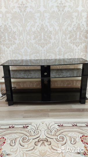 Стеклянная тумба