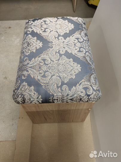 Банкетка в прихожую