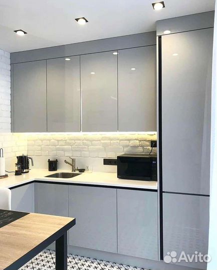 Кухни по индивидуальному заказу