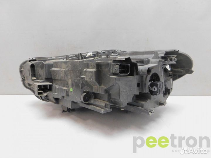 Б/У Б/У Фара правая б/у 63115A01172 BMW