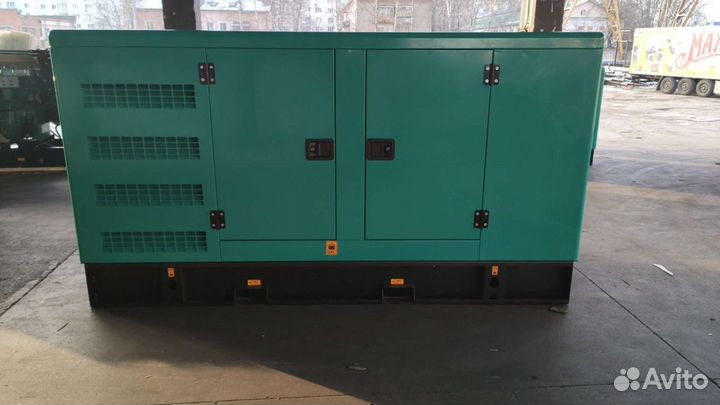 Дизельный генератор на 100 кВт в кожухе