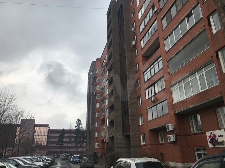 3-к. квартира, 76 м², 5/10 эт.