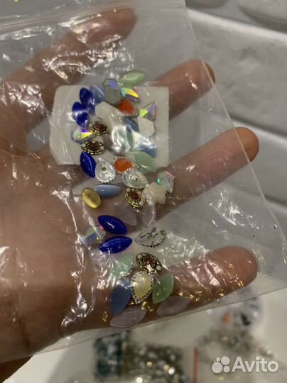 Стразы для ногтей стекло сияют