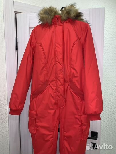 Горнолыжный комбинезон женский