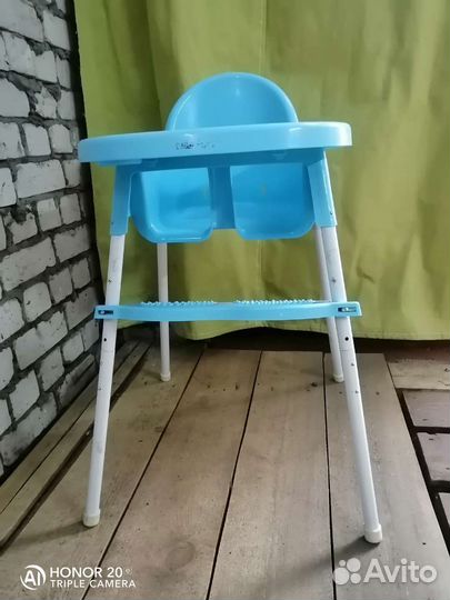Стульчик для кормления IKEA с подножкой