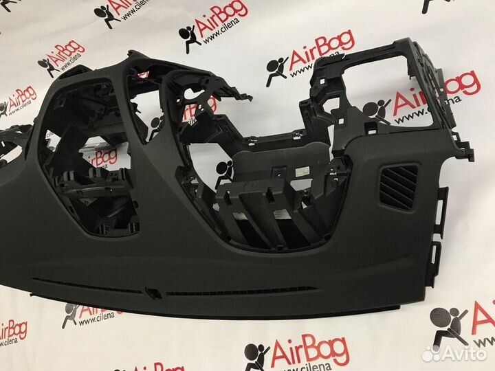 Торпедо панель приборов Hyundai ix35 рестайлинг