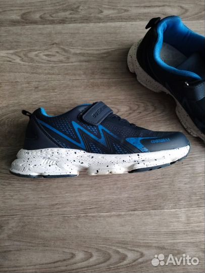 Кроссовки детские Капика