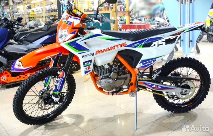 Мотоцикл Avantis A5 (PR250/172FMM-5) витринный