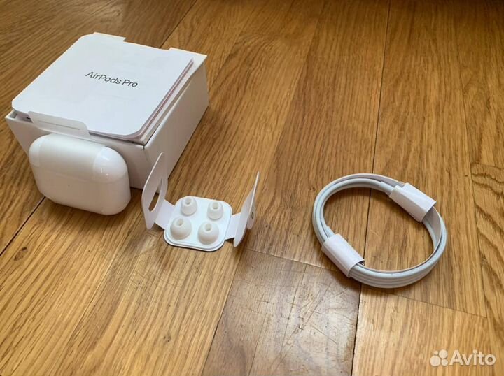 AirPods Pro (4 штуки)