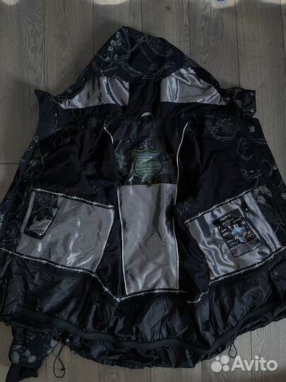 Горнолыжный костюм для сноуборда