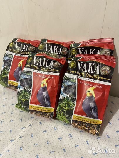 Корм vaka для средних попугаев