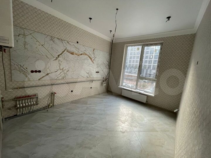 2-к. квартира, 72 м², 2/10 эт.