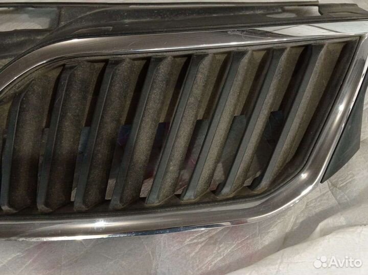 Решетка радиатора skoda rapid 11-20г