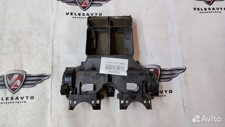 Центральный воздуховод Mercedes-Benz GL 2006-2012г