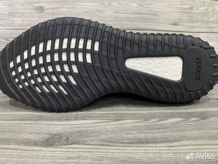 Кроссовки Adidas Yeezy Boost 350 premium качество