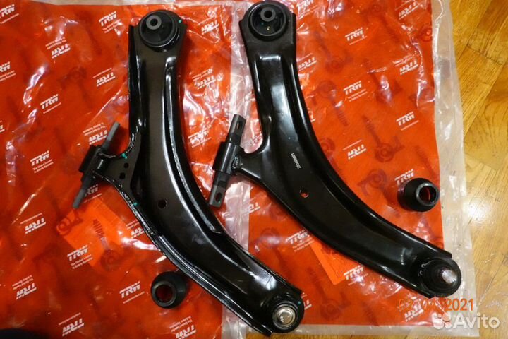 Рычаг передний TRW к X-Trail T31, Qashqai, Koleos