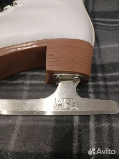 Коньки фигурные