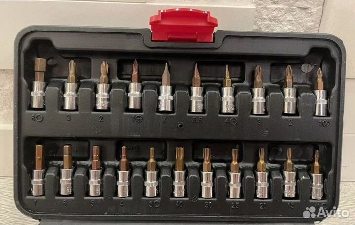 Набор инструментов 46 предметов в защитном кейсе