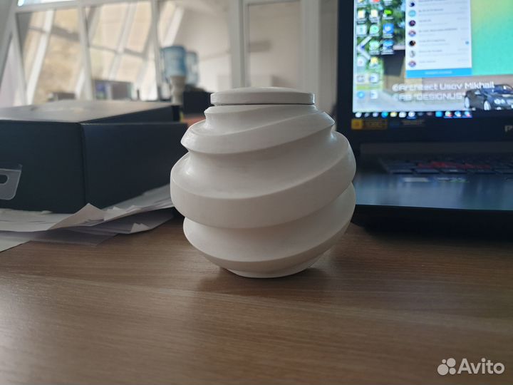 Производство/изготовление изделий/деталей из пласт