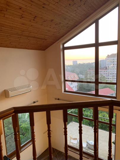 Дом 220 м² на участке 7 сот.