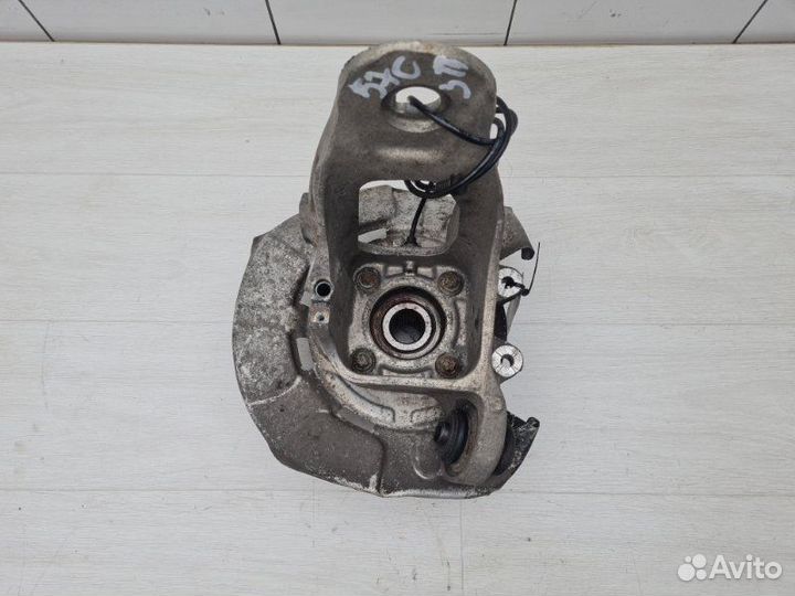 Кулак задний правый Bmw X5 E70 306D3 2009