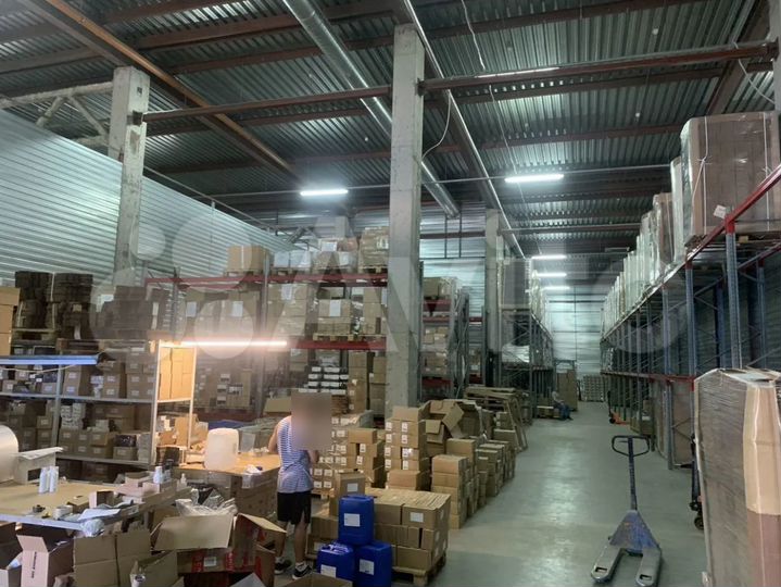 Теплый склад, 432 м². Грузовой лифт 5 тонн. Пандус