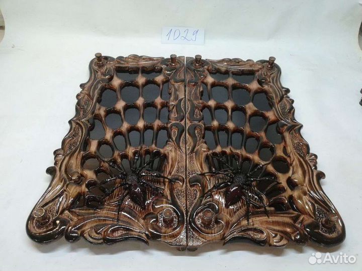 Нарды ручной работы со стеклом с пауками